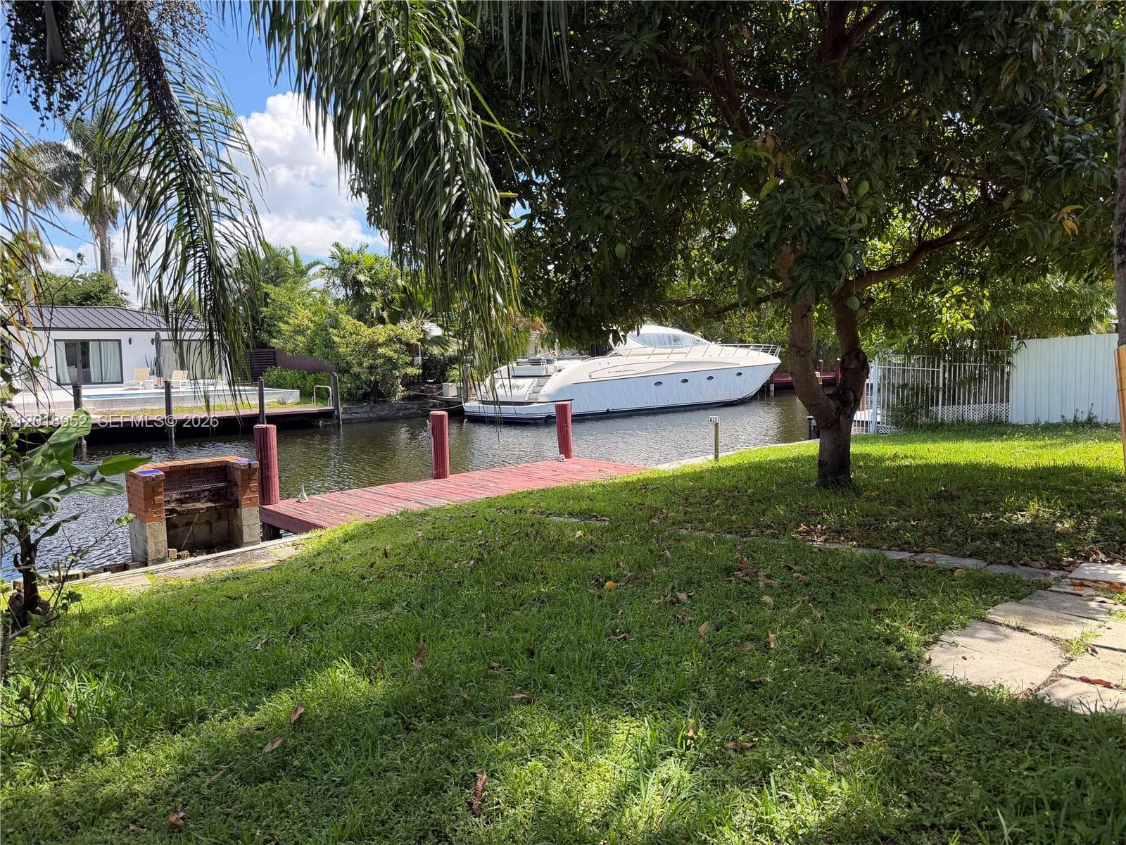 917 Mandarin Isle photo 2