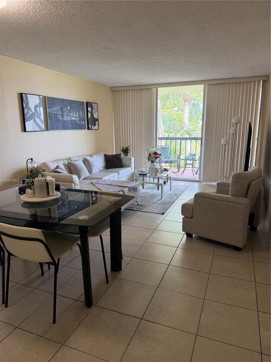 10865 112th Ave 312 photo 1