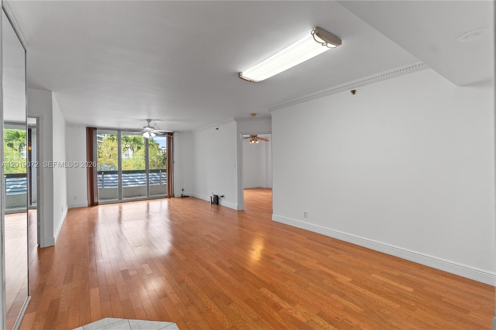 3600 Mystic Pointe Dr 310 photo 9
