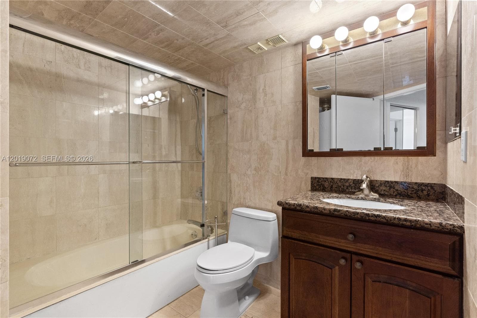 3600 Mystic Pointe Dr 310 photo 19