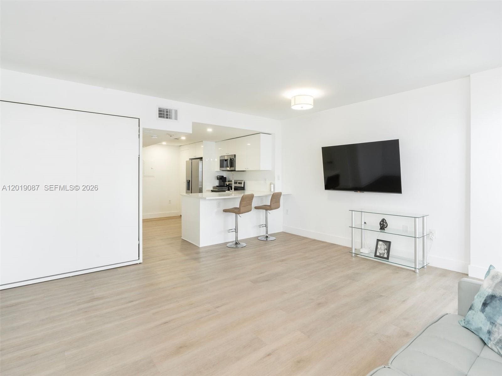 10275 Collins Ave 1502 photo 18