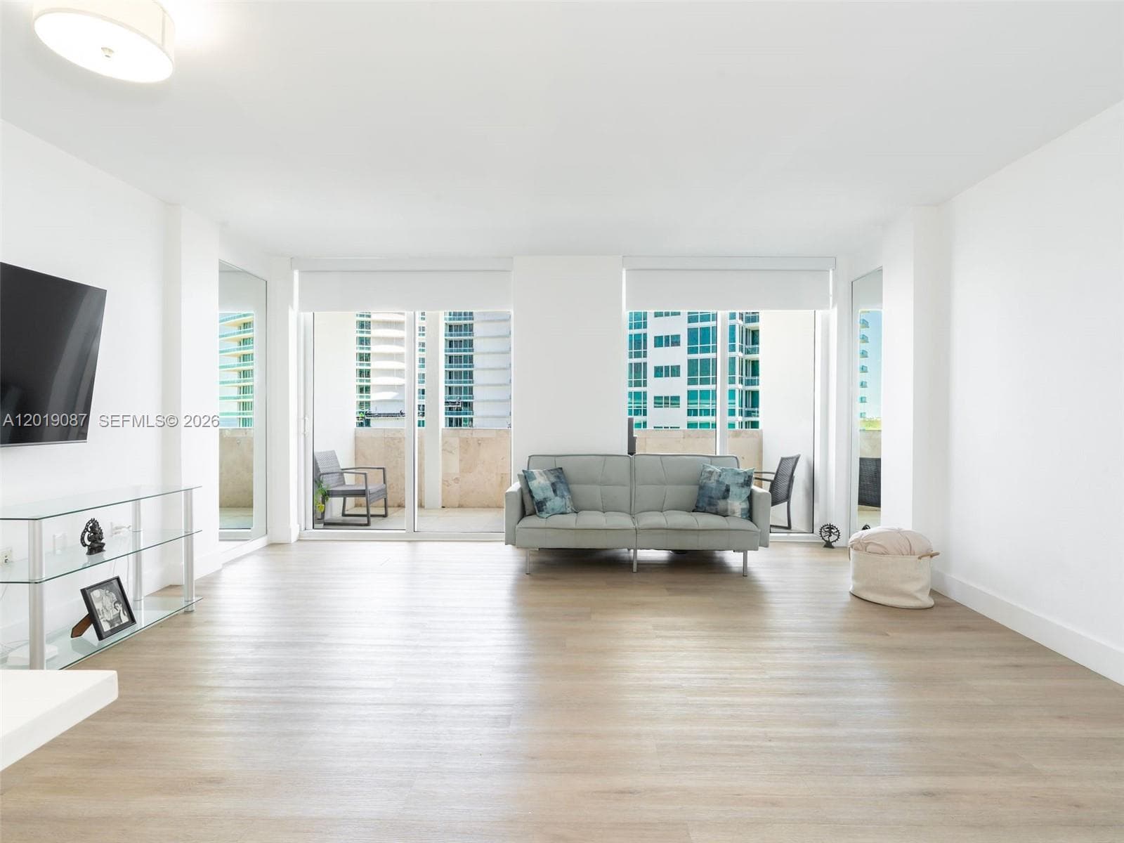 10275 Collins Ave 1502 photo 15