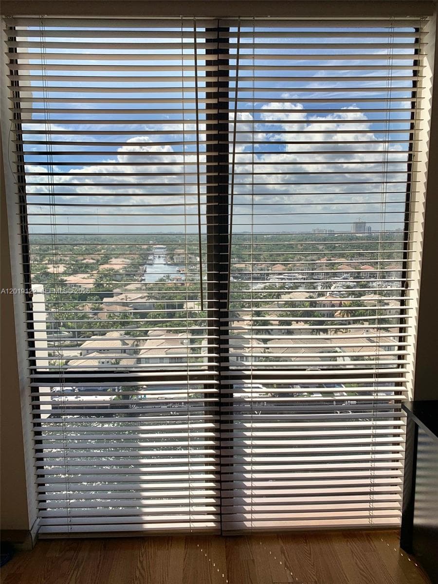 1500 S Ocean Dr 17E photo 23