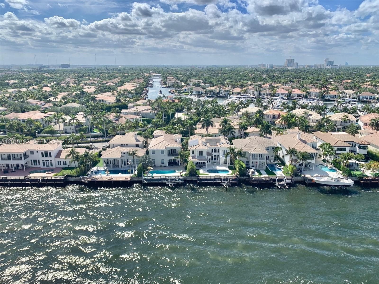 1500 S Ocean Dr 17E photo 4