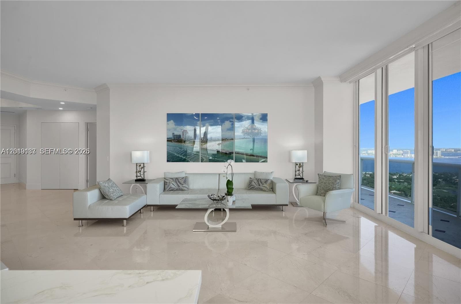 4779 Collins Ave PH 4301 photo 2