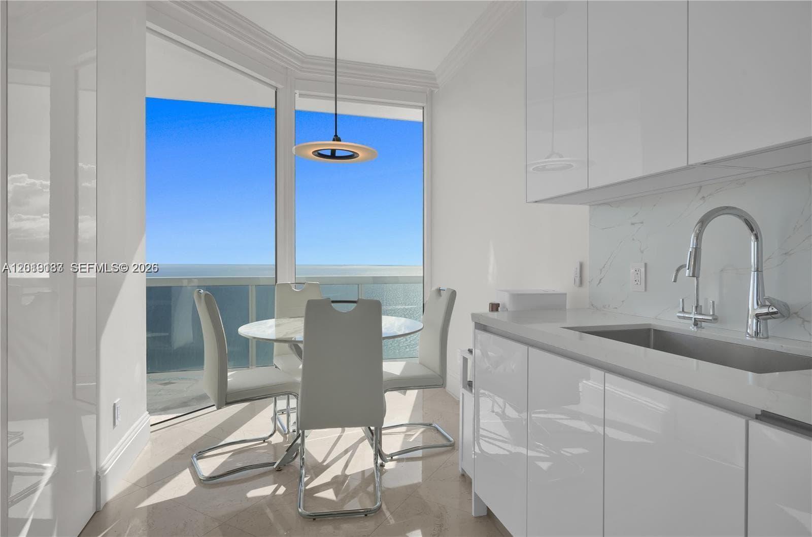 4779 Collins Ave PH 4301 photo 9