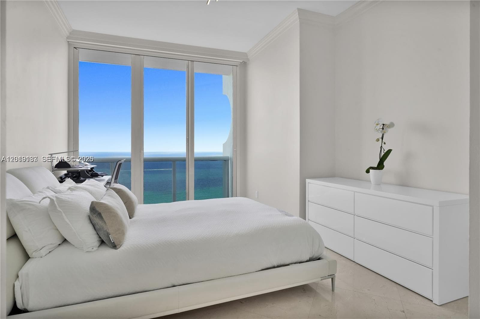 4779 Collins Ave PH 4301 photo 21