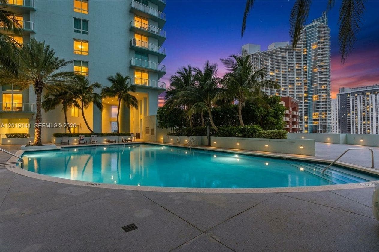 1900 Bayshore Dr 2204 photo 18