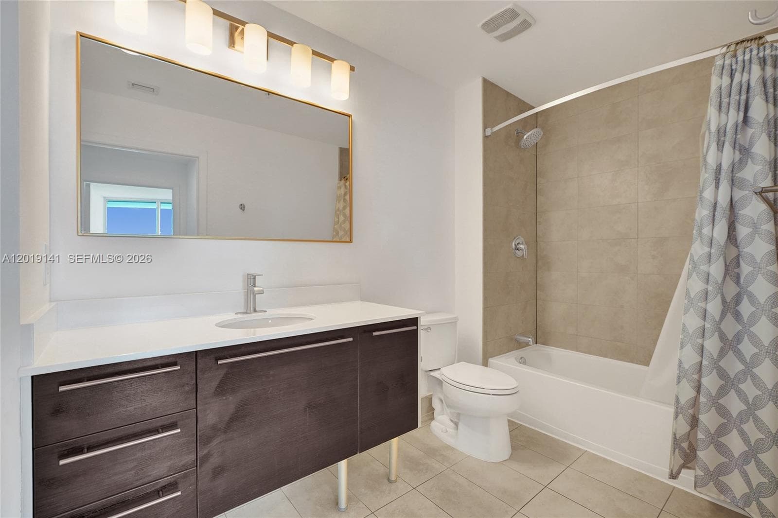 1900 Bayshore Dr 2204 photo 8