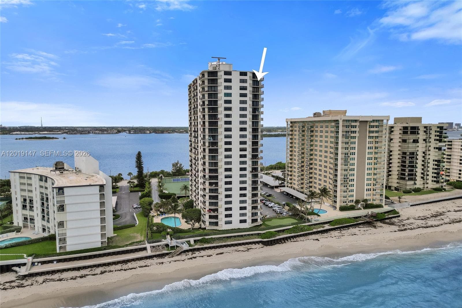 5420 Ocean Dr 2201 photo 1