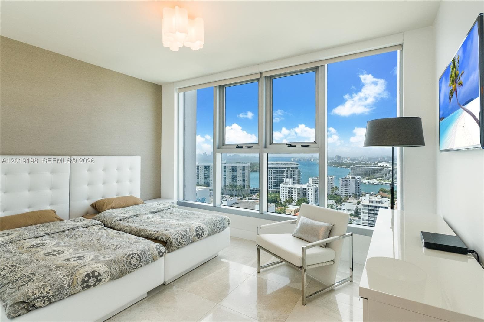 6899 Collins Ave 2010 photo 10