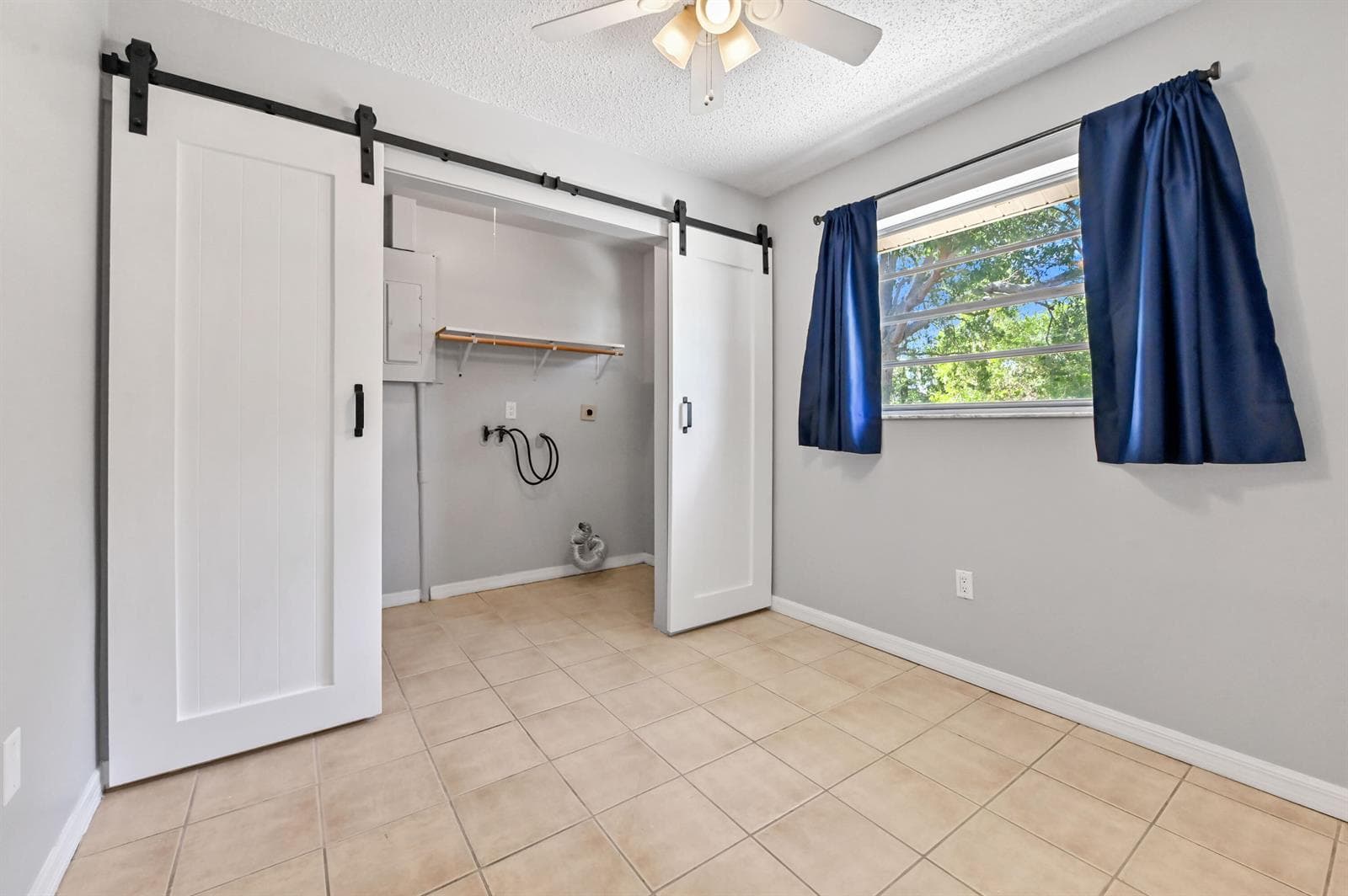 4550 SE Salvatori Road photo 10