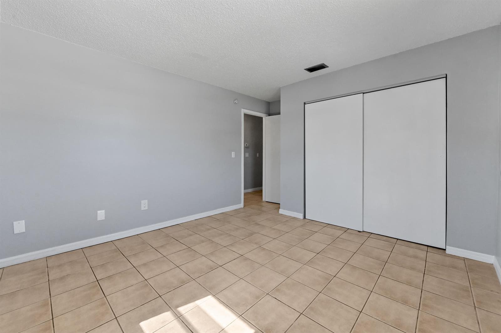 4550 SE Salvatori Road photo 15