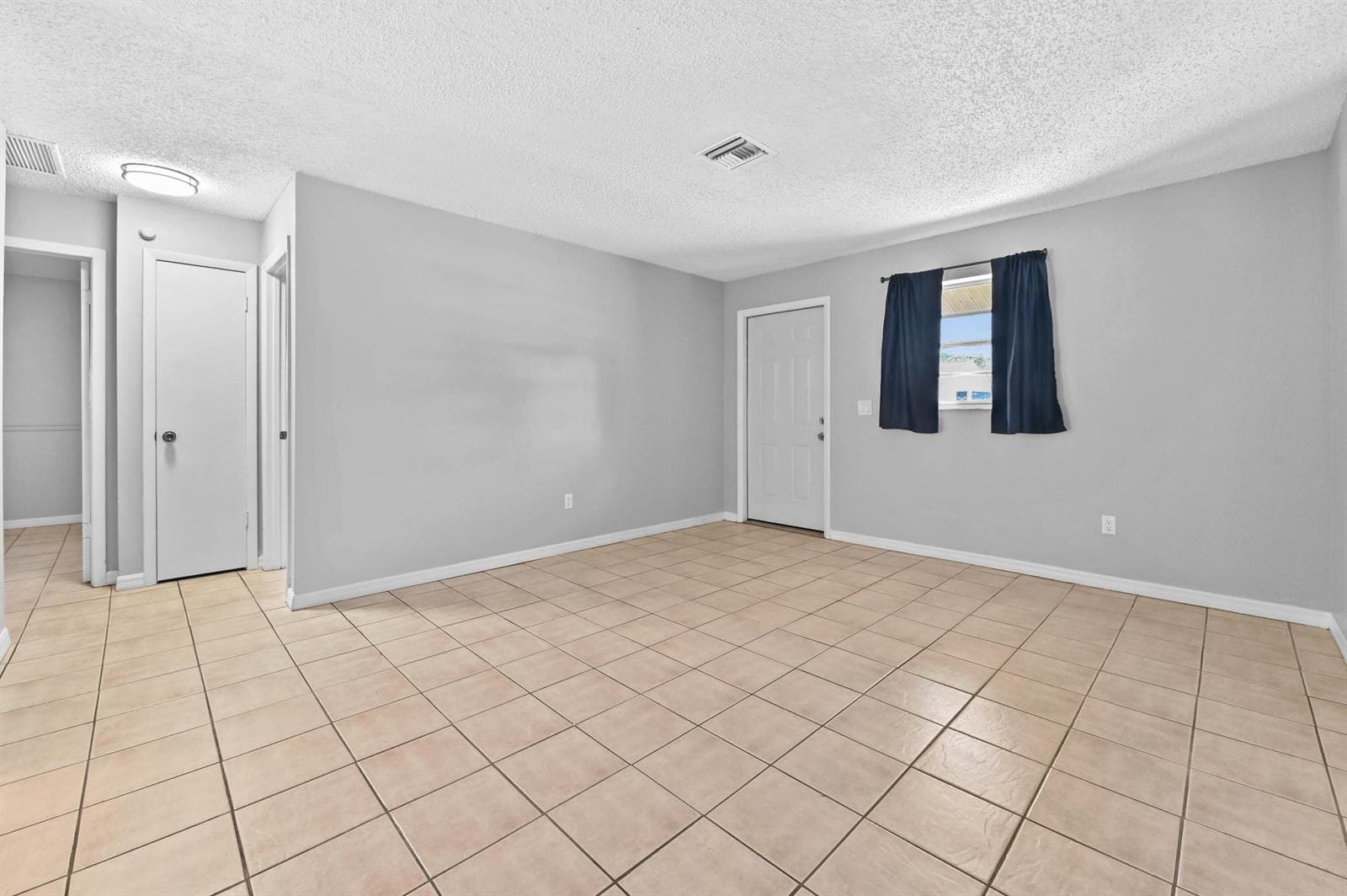 4548 SE Salvatori Road photo 6