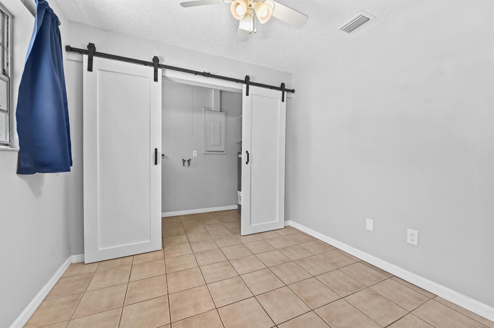 4548 SE Salvatori Road photo 14