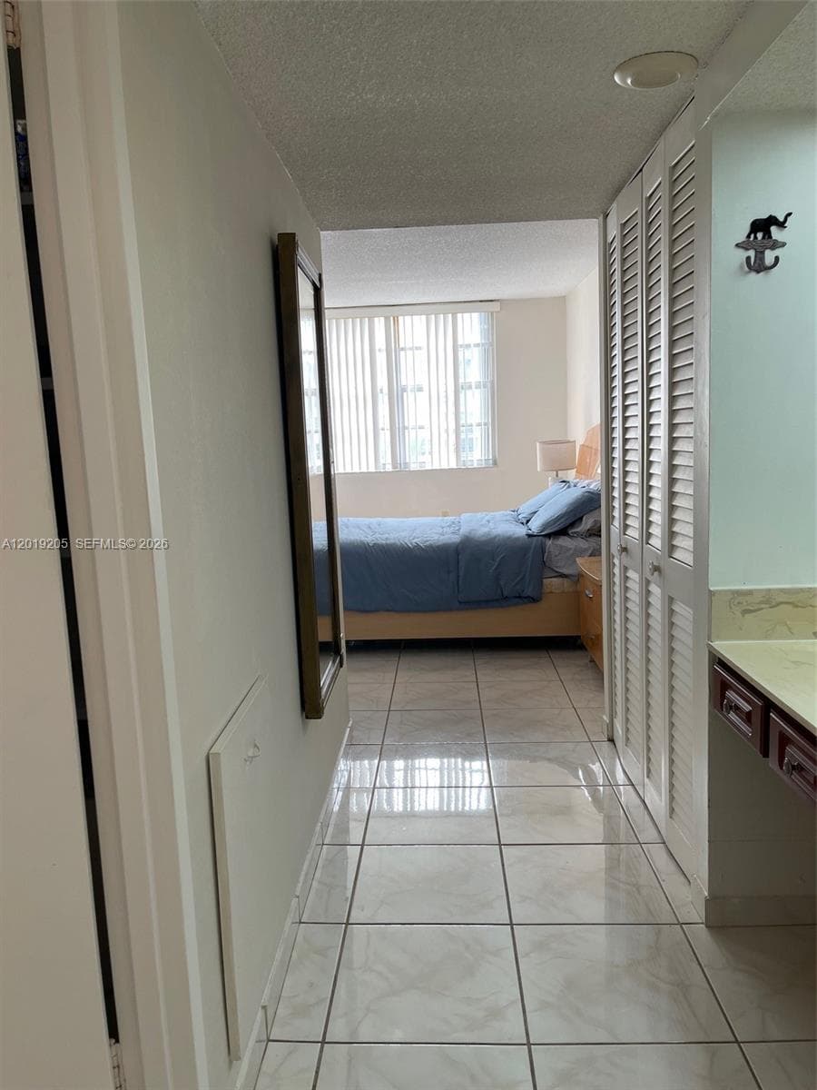 5701 Collins Ave 511 photo 11