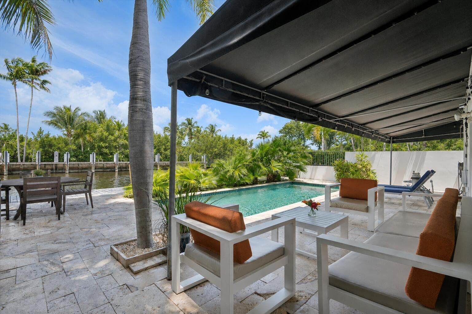 325 Coconut Isle Drive photo 6