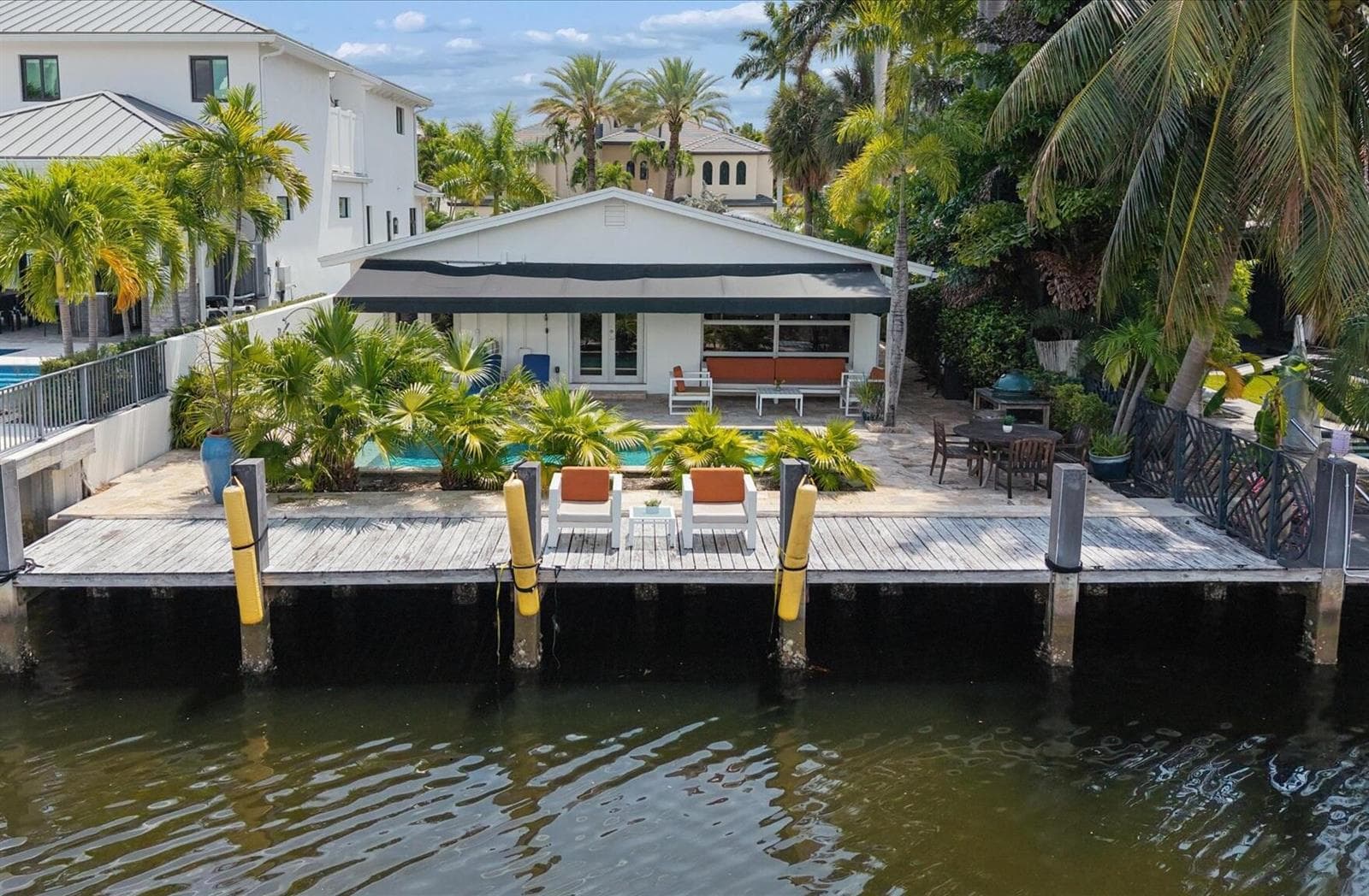 325 Coconut Isle Drive photo 7