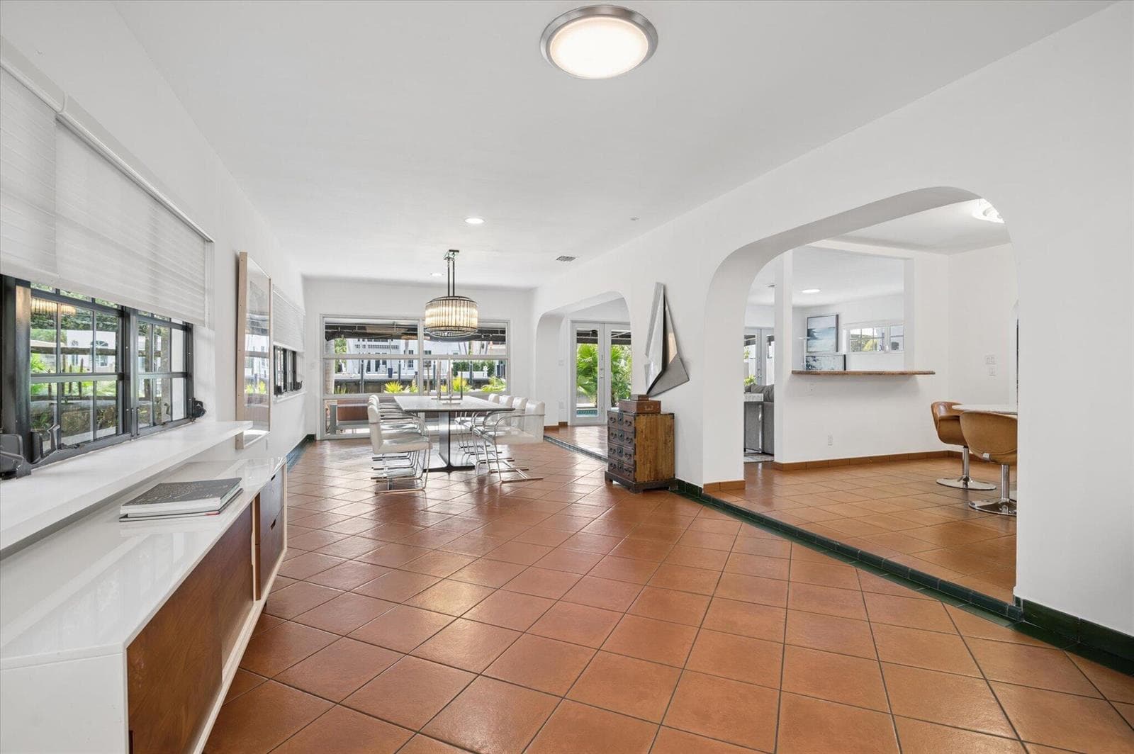 325 Coconut Isle Drive photo 11