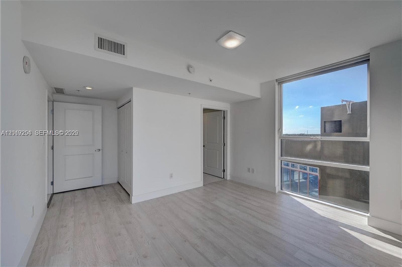 400 Sunny Isles Blvd 801 photo 23