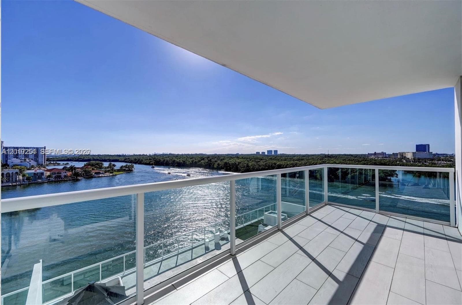400 Sunny Isles Blvd 801 photo 12