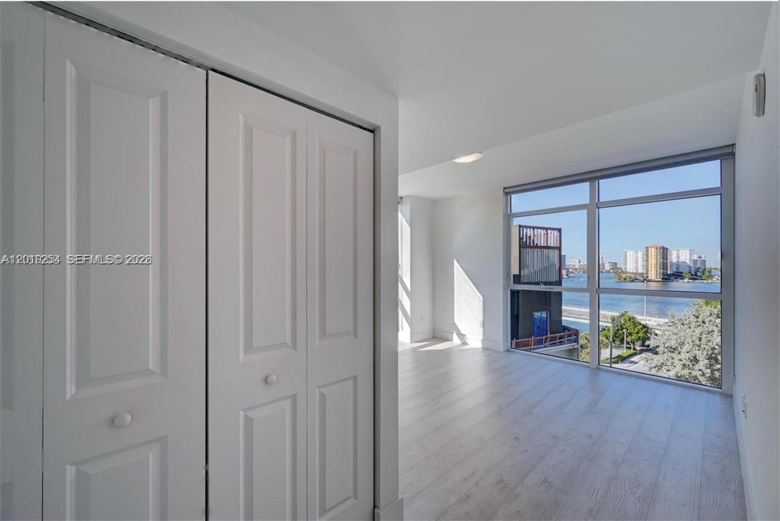 400 Sunny Isles Blvd 801 photo 22
