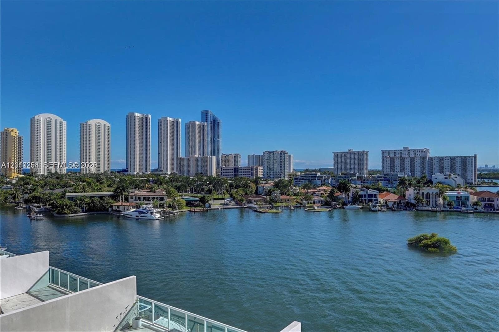 400 Sunny Isles Blvd 801 photo 1
