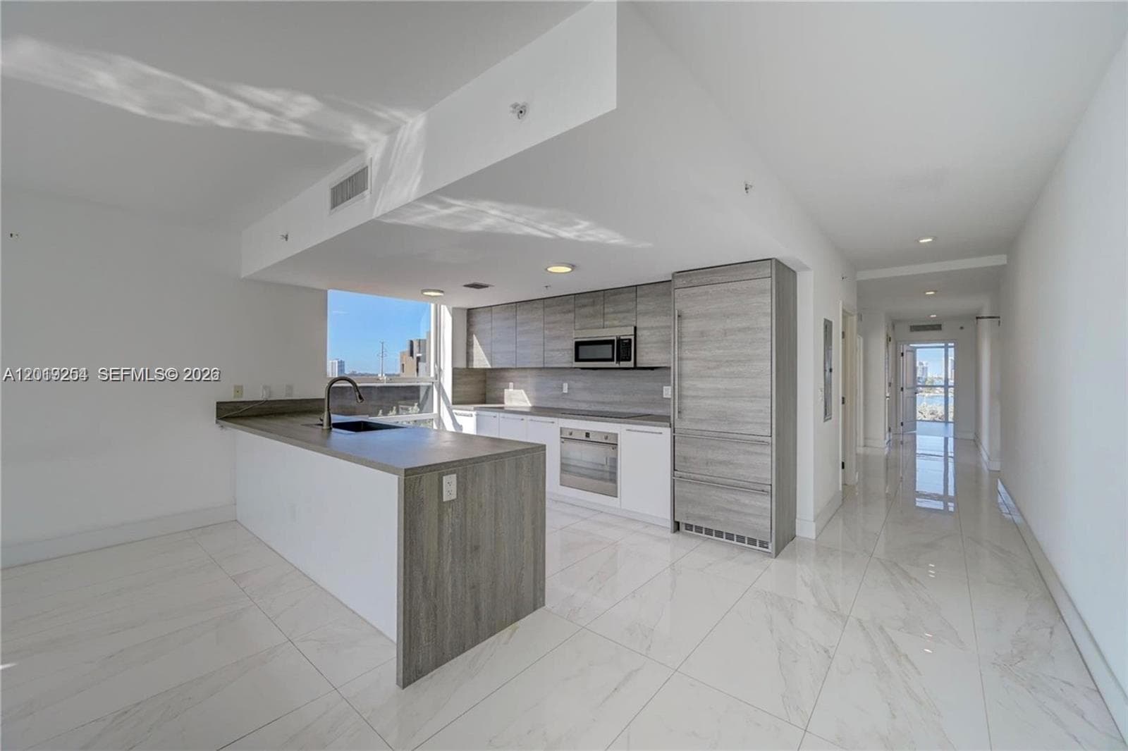 400 Sunny Isles Blvd 801 photo 5