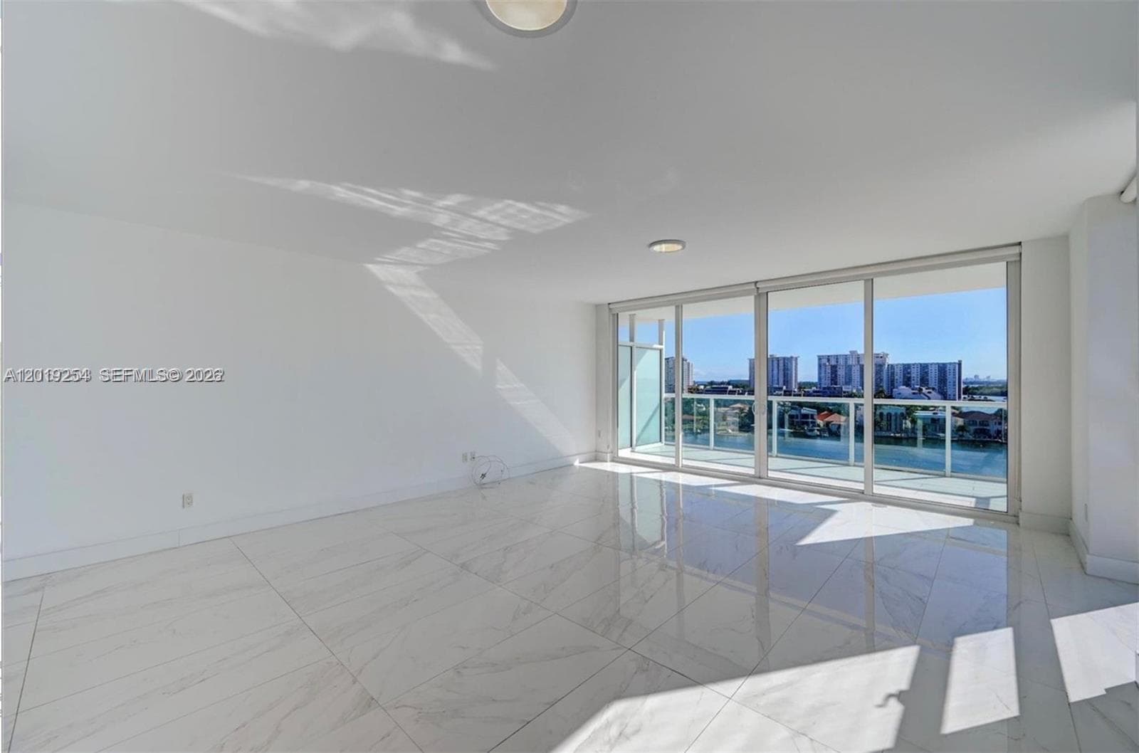 400 Sunny Isles Blvd 801 photo 9