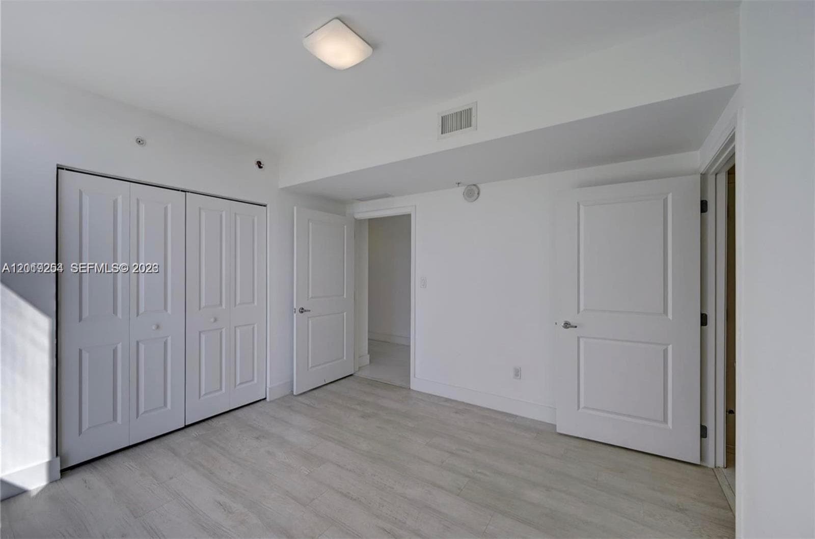400 Sunny Isles Blvd 801 photo 21