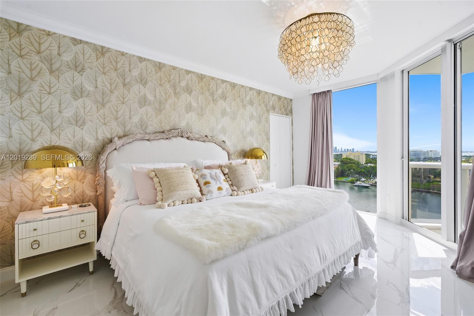 4779 Collins Ave 1206 photo 9