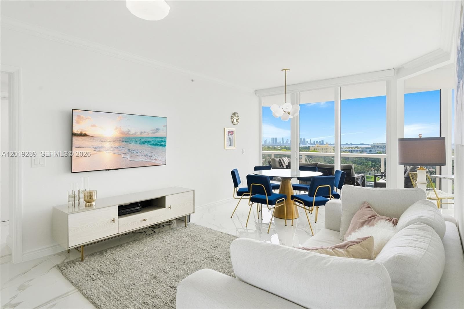 4779 Collins Ave 1206 photo 4