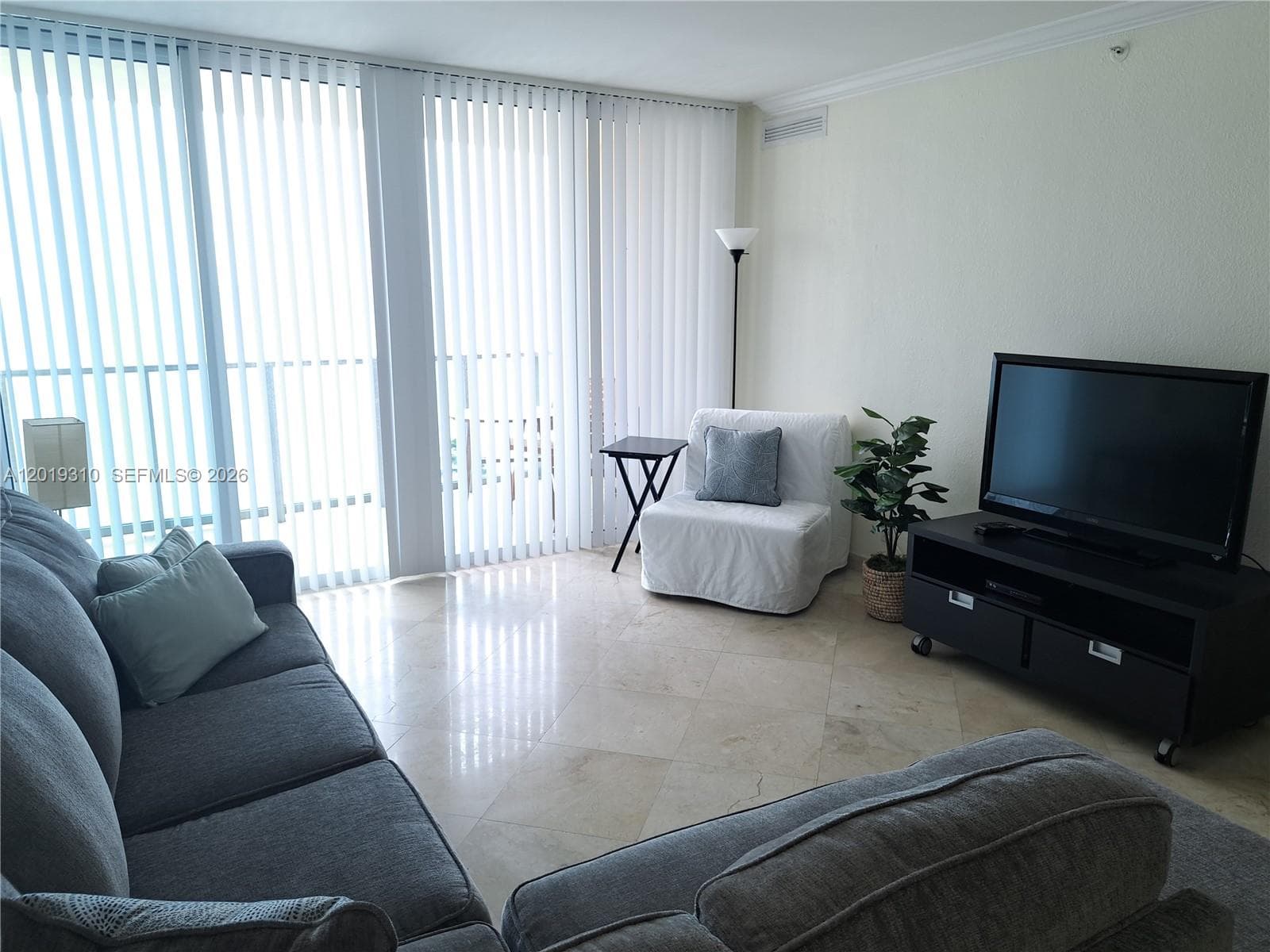 2501 Ocean Dr 1021 photo 16