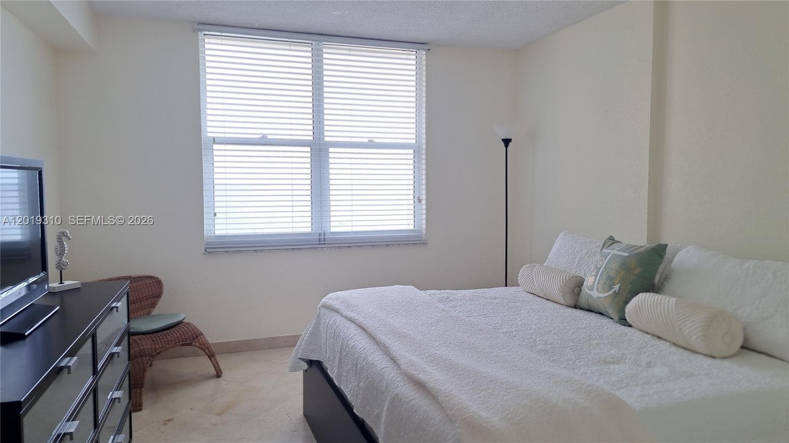 2501 Ocean Dr 1021 photo 12