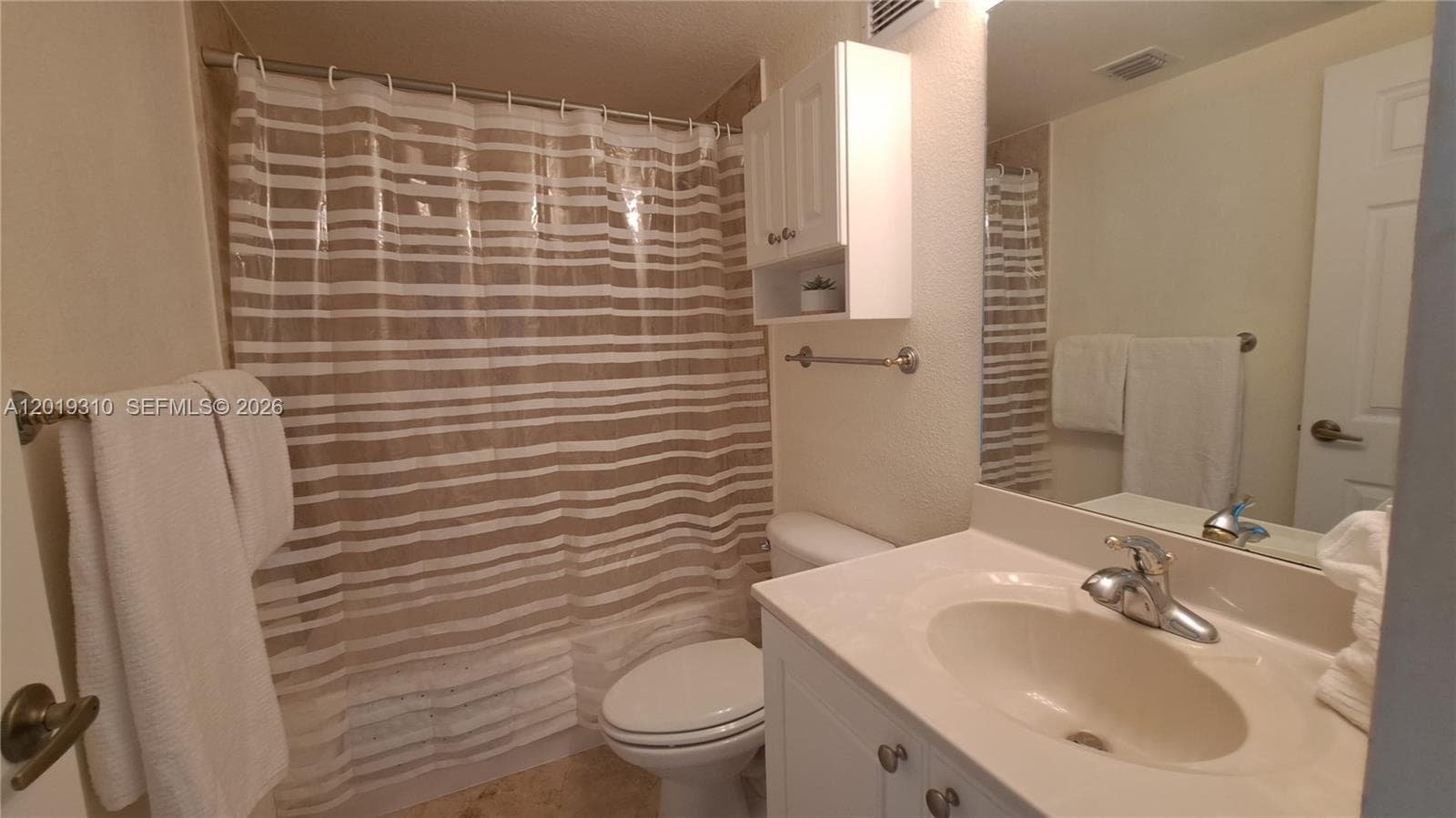 2501 Ocean Dr 1021 photo 11