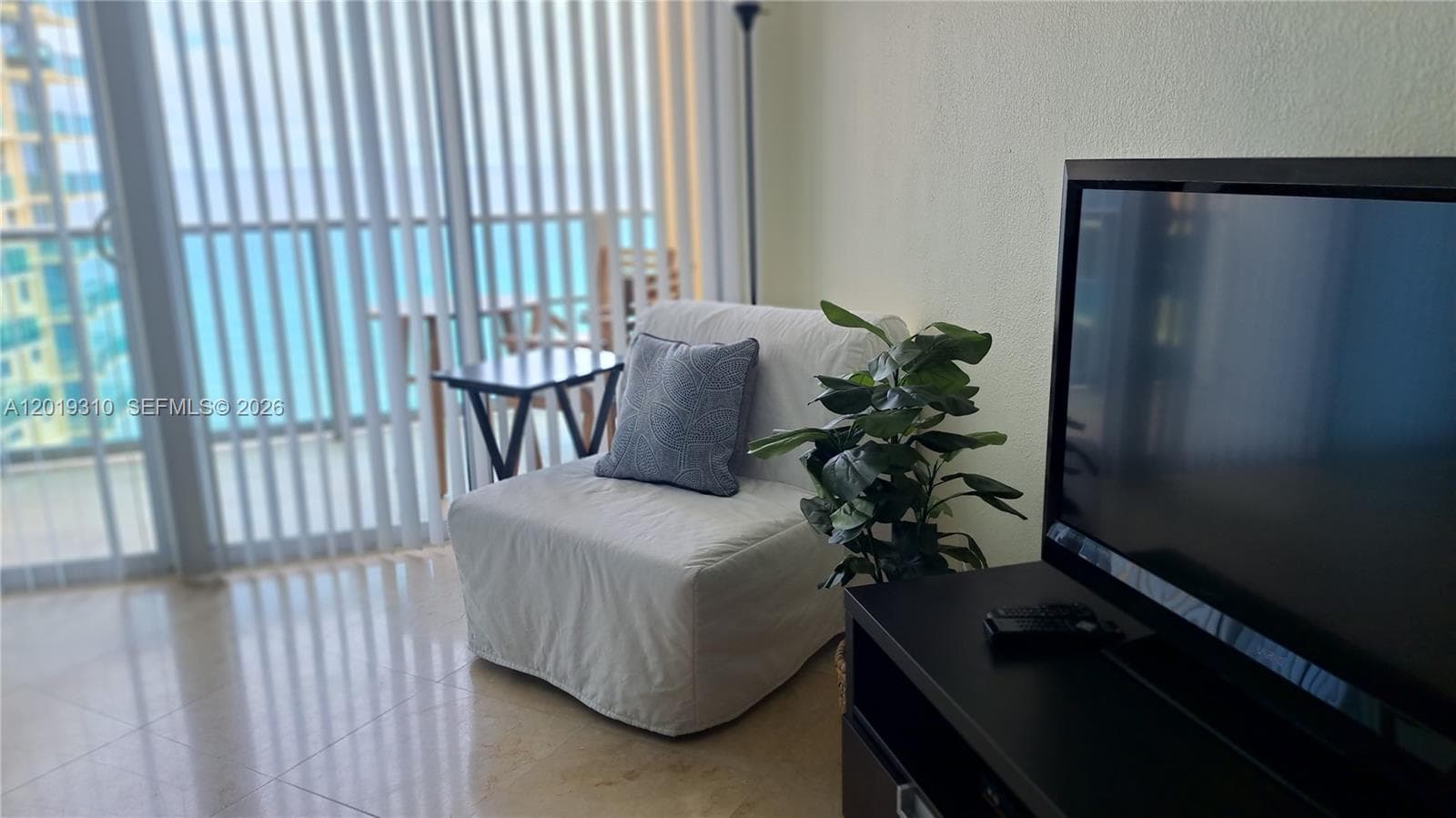 2501 Ocean Dr 1021 photo 21