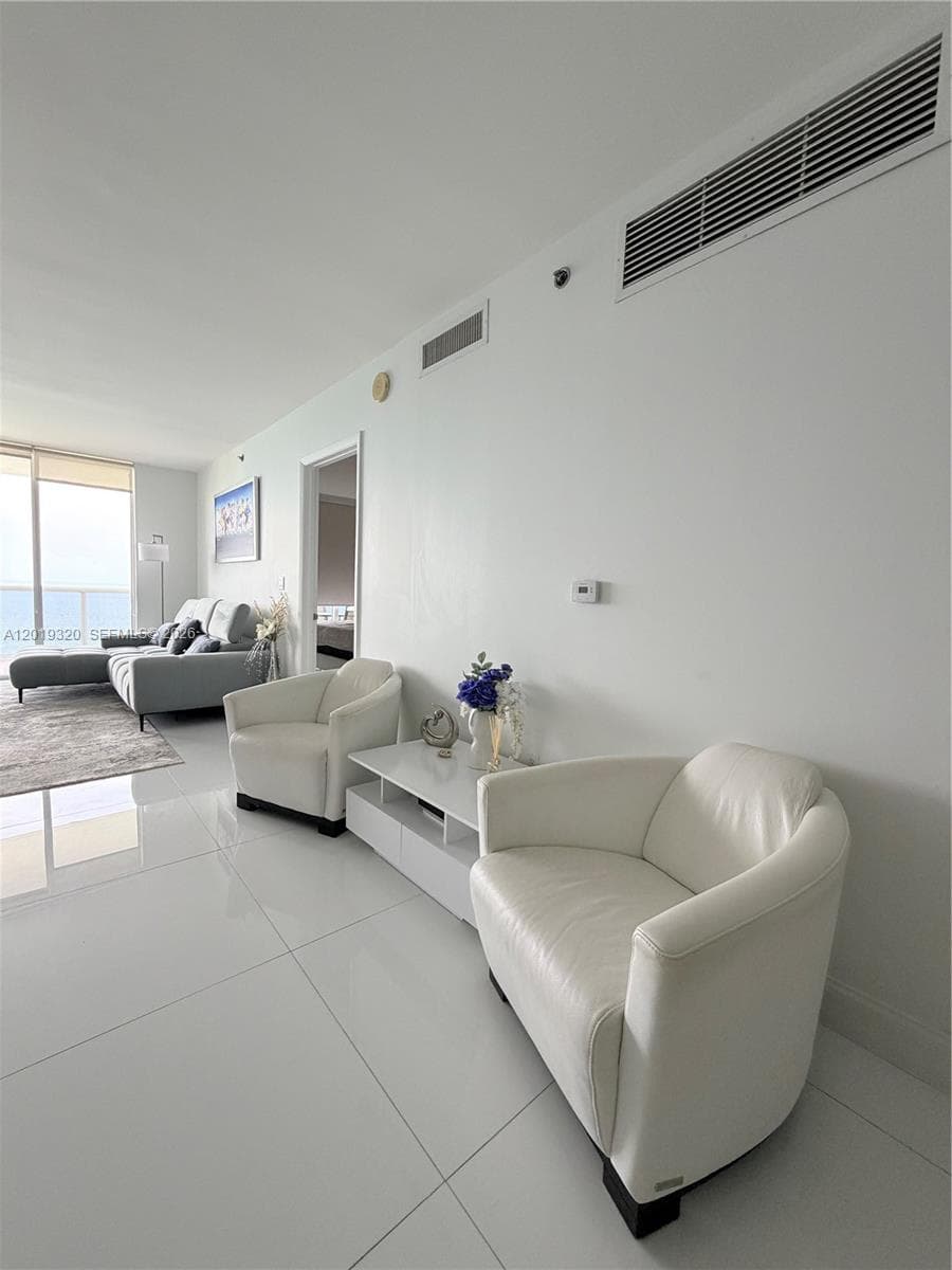 1800 Ocean Dr 3002 photo 7