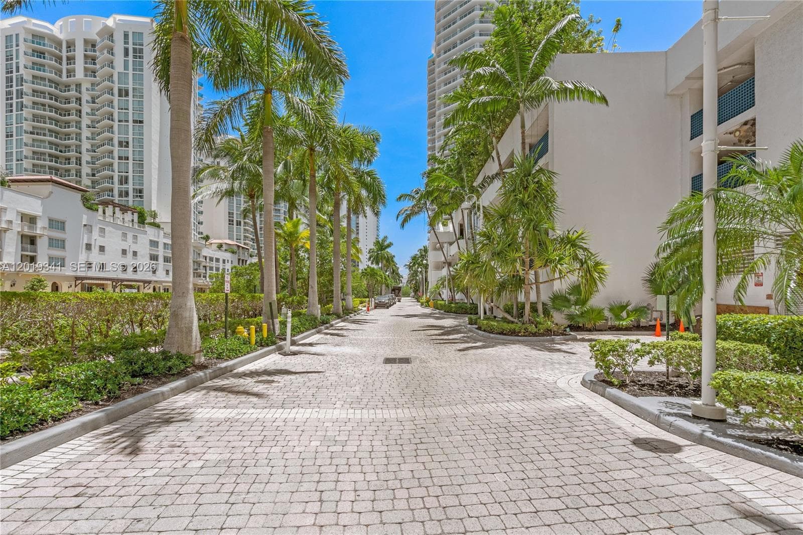 16500 Collins Ave 652 photo 23