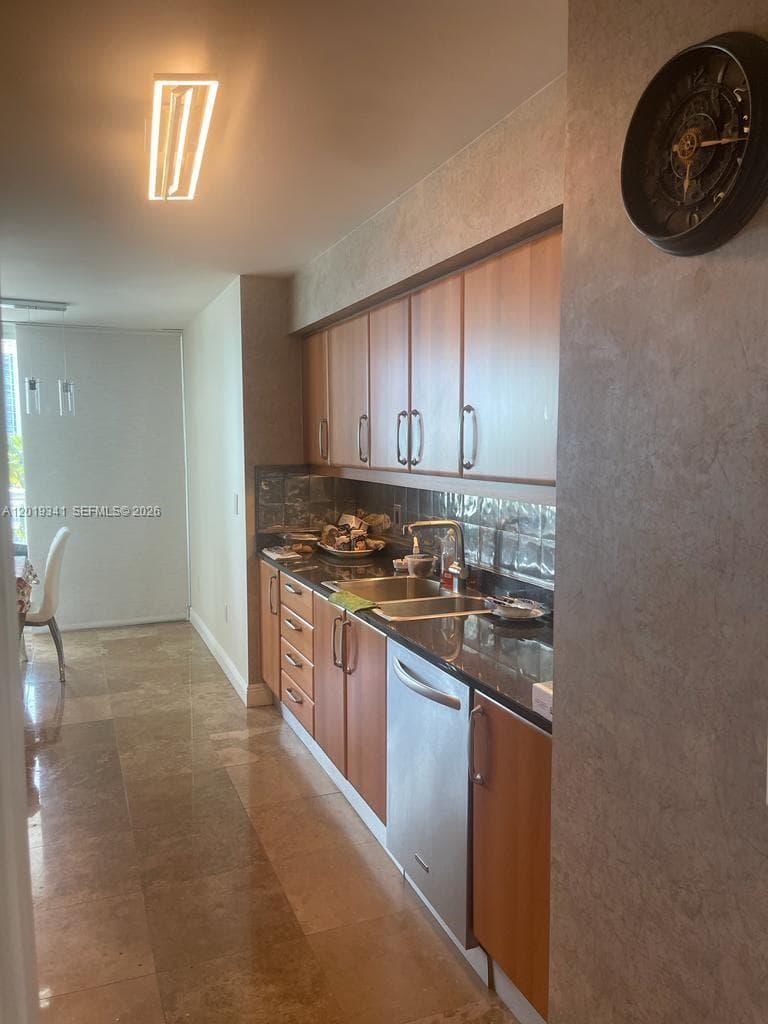 16500 Collins Ave 652 photo 6