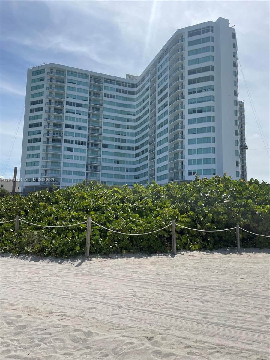 7135 Collins Ave 912 photo 1