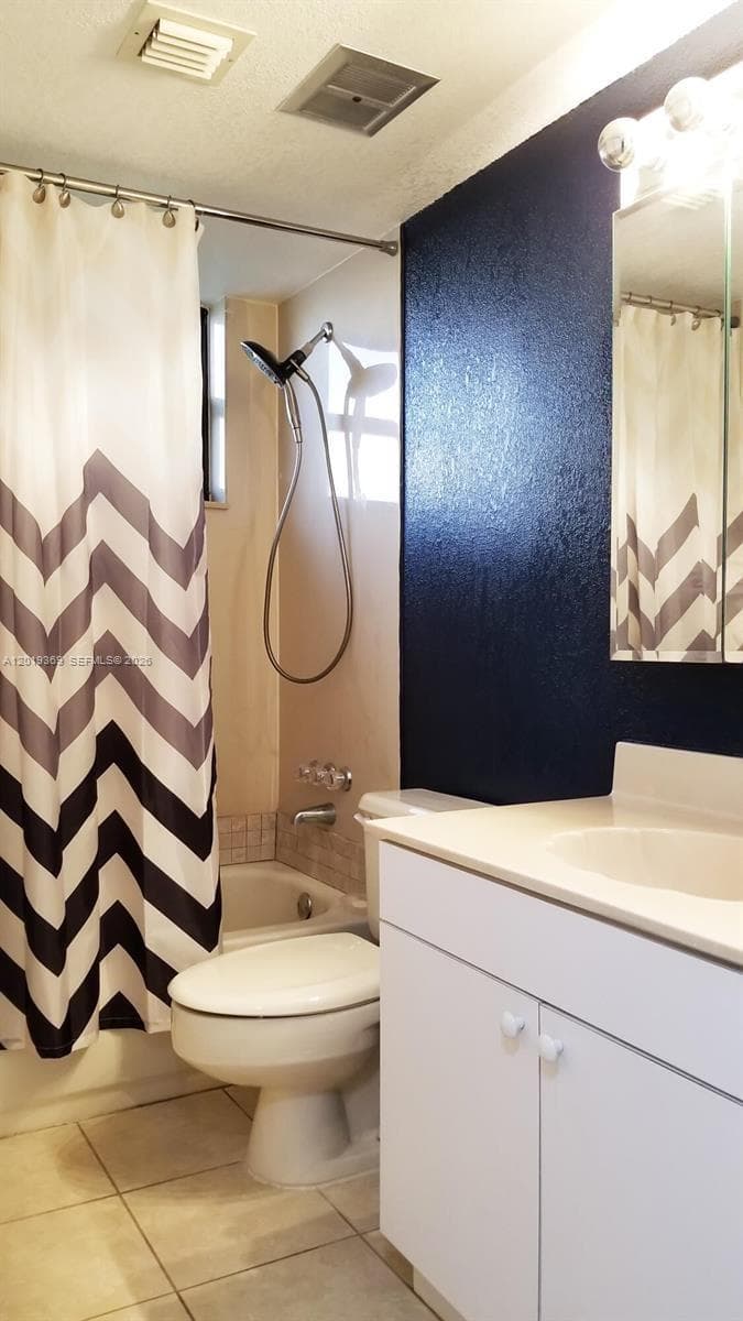 1900 Diana Dr 3E photo 6