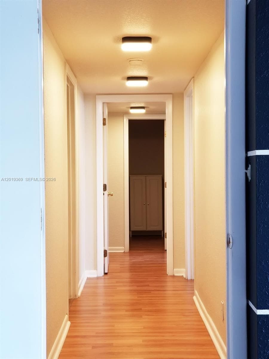 1900 Diana Dr 3E photo 7
