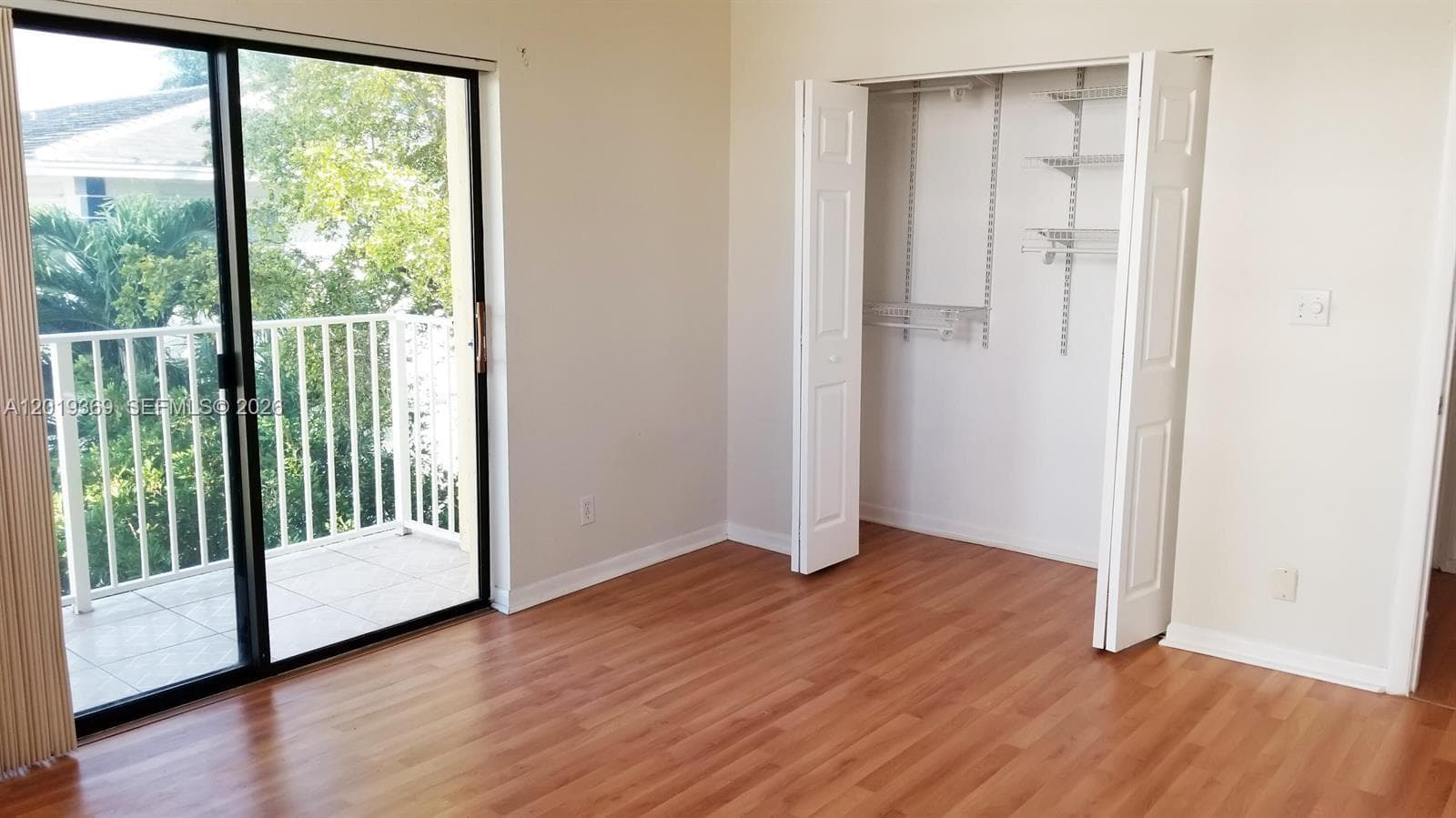 1900 Diana Dr 3E photo 20