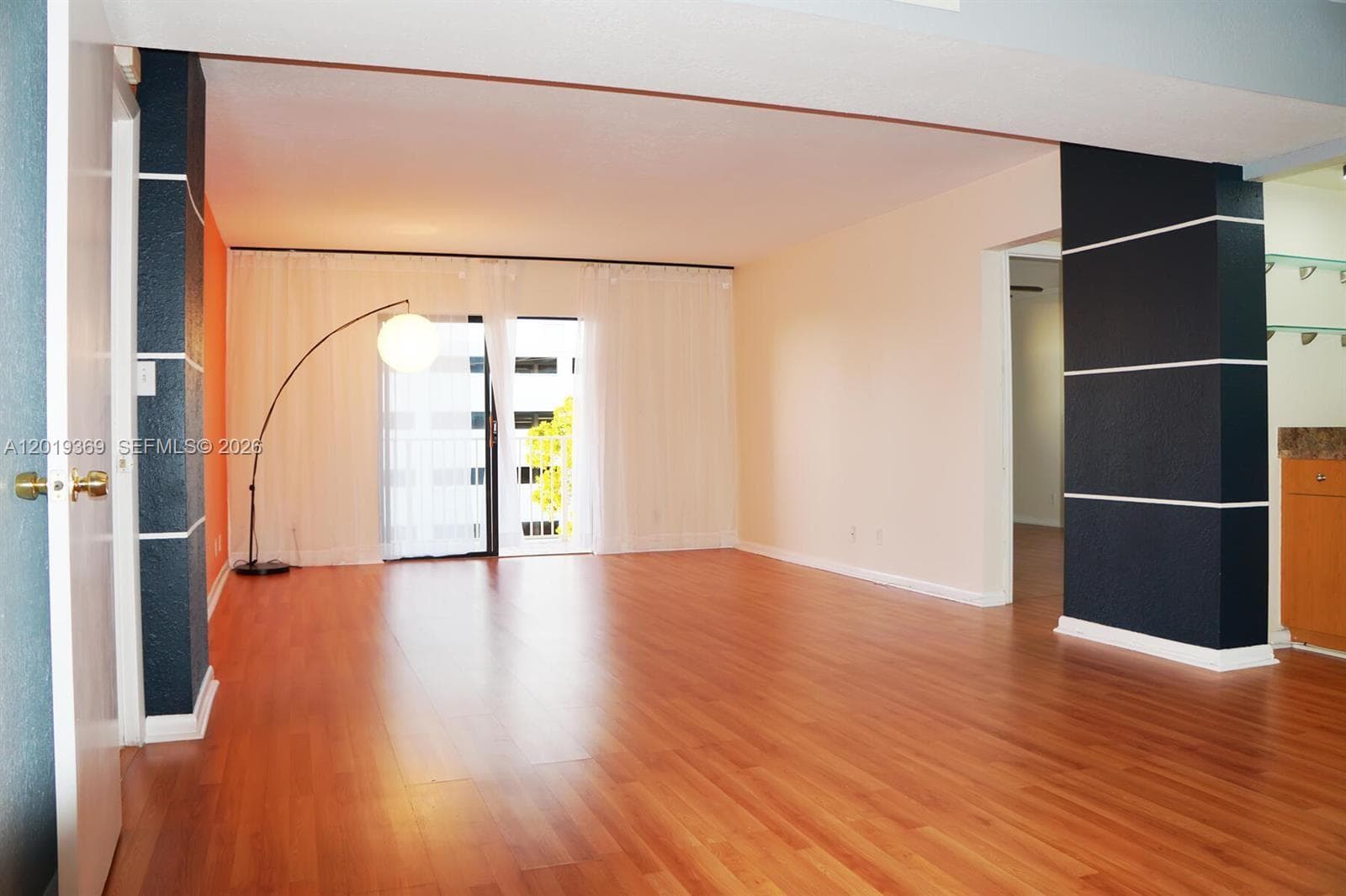 1900 Diana Dr 3E photo 19