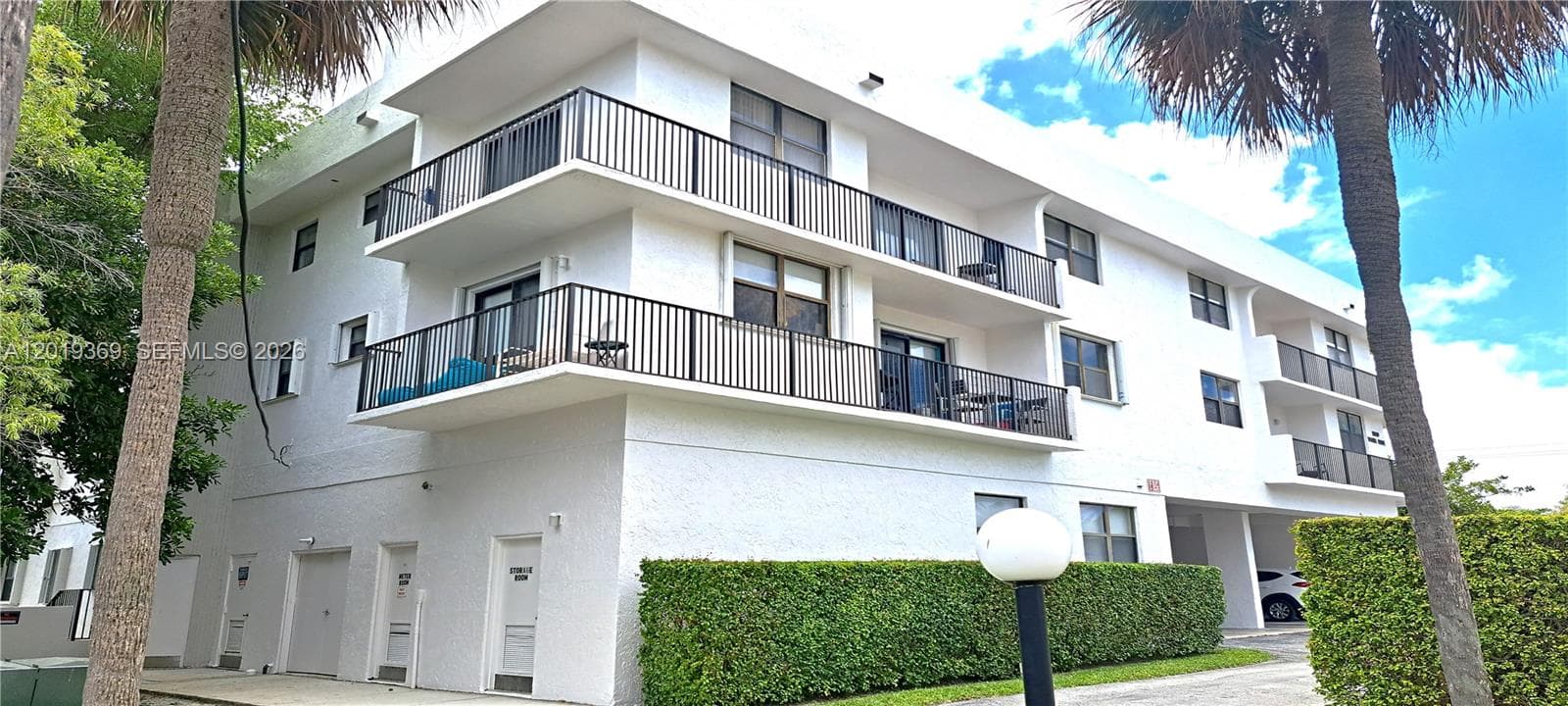 1900 Diana Dr 3E photo 25