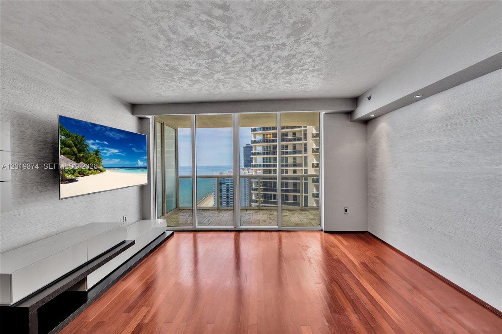 1830 Ocean Dr 2705 photo 12