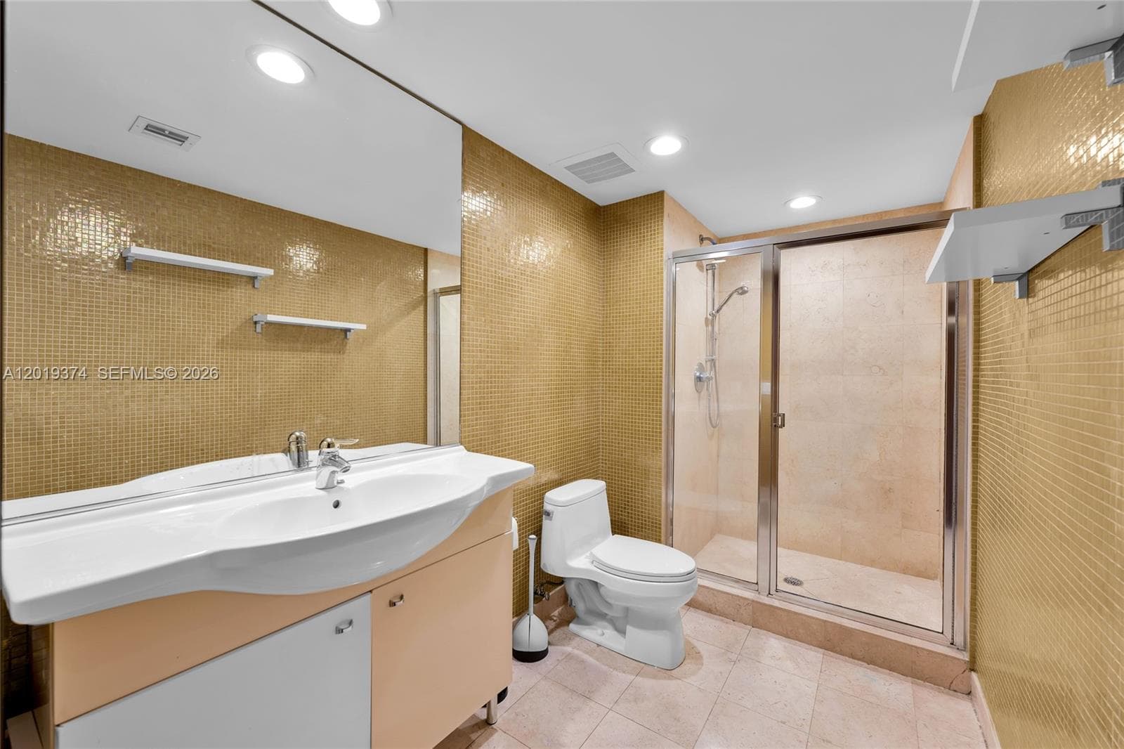 1830 Ocean Dr 2705 photo 18