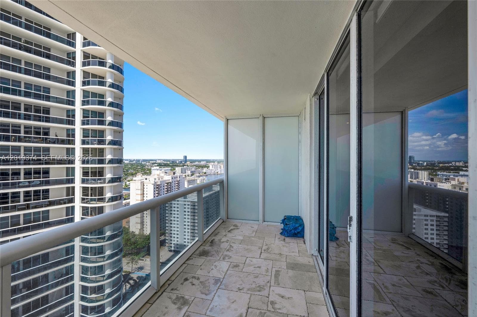 1830 Ocean Dr 2705 photo 21