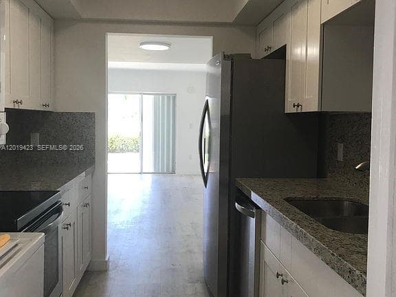 881 Ocean Dr TH11 photo 6