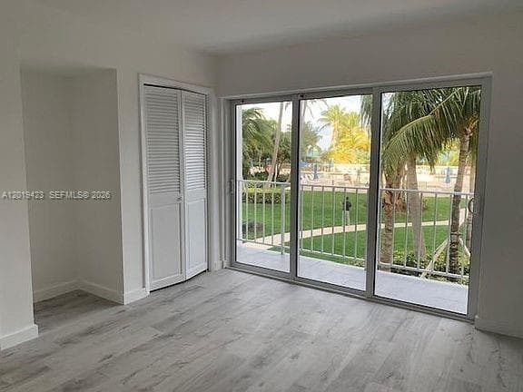 881 Ocean Dr TH11 photo 11